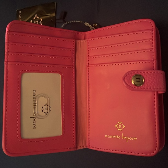 Nanette Lepore Pink wallet ๐ณ ๐ - Picture 4 of 8